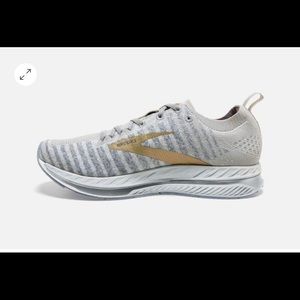 NWOB Brooks Bedlam 2